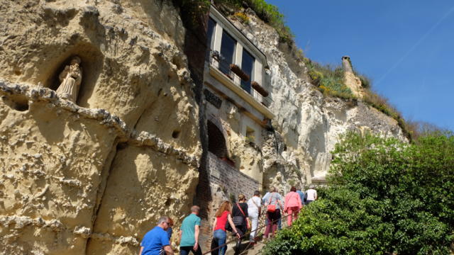 Trôo, petite cité troglodytique