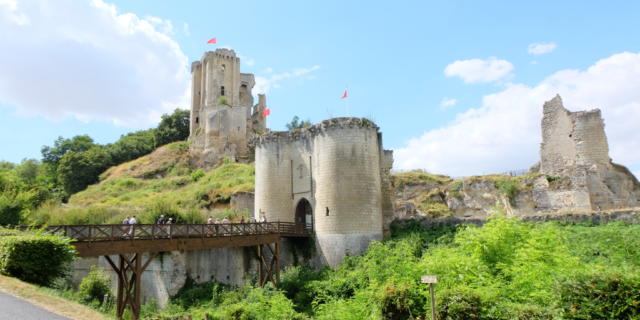 Vue sur le château de Lavardin 