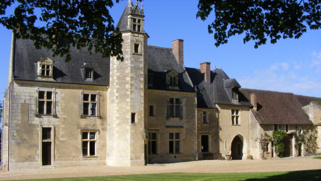 Façade de la maison natale de Ronsard à Vallée de Ronsard