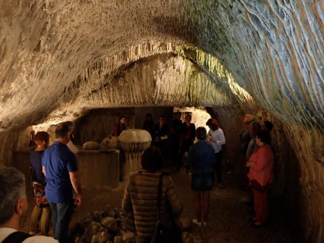 la grotte pétrifiante à Trôo