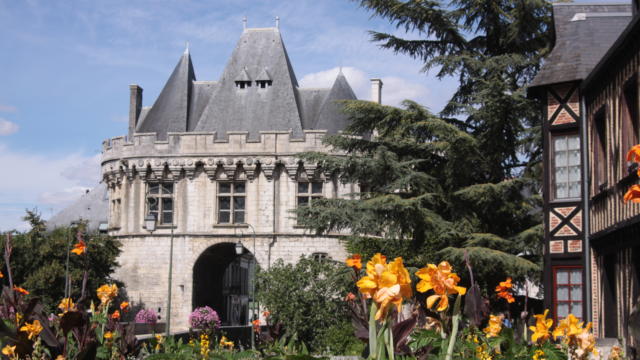 La porte Saint-Georges à Vendôme