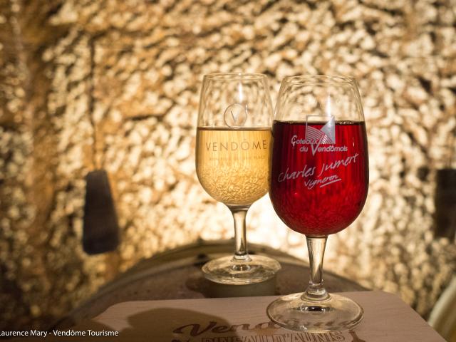 2 verres de vin : rouge et rosé