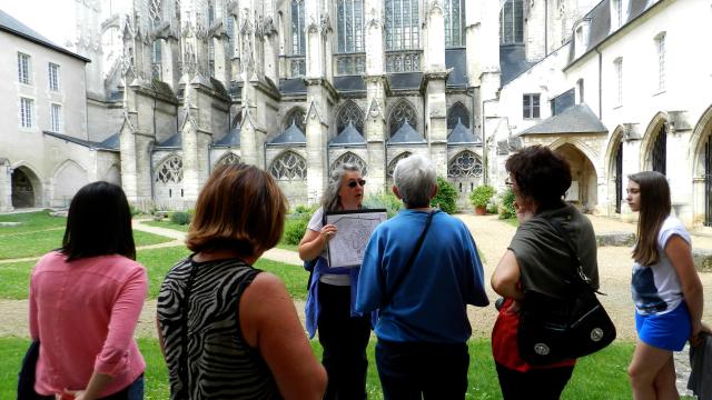 Visite guidée de Vendôme- La Trinité & ses secrets