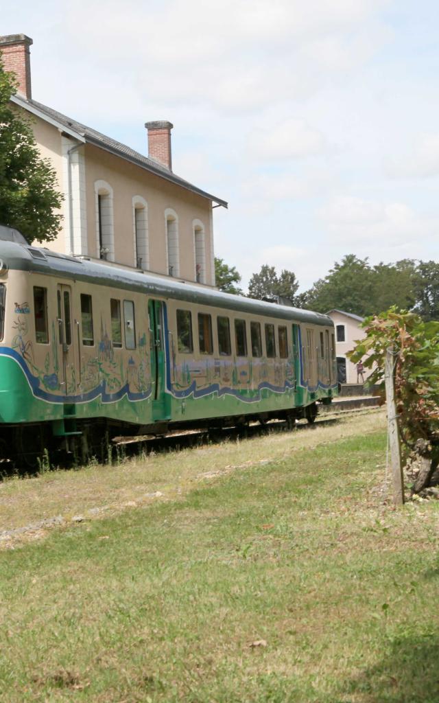 Train Touristique Vallee Du Loirotcpv Claude Defresne 98